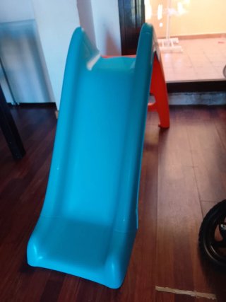 Tobogán Feber plegable. Entregas Madrid sur