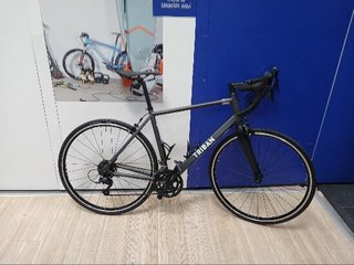 Bicicleta de carretera aluminio 8V Triban RC 120 gris