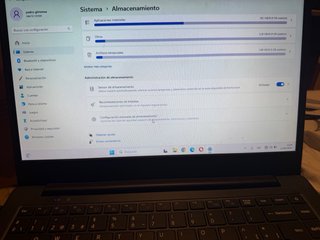 Dynabook Negro