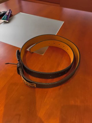 Cintura in pelle marrone da uomo