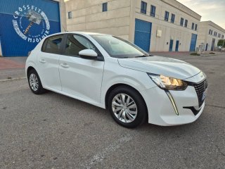 Peugeot 208 2021