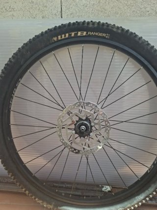 Rueda de Bicicleta con Disco de Freno 27.5