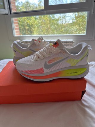 Nike Vomero 18 Mujer Rosa Blanco