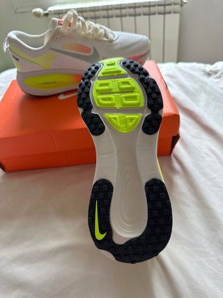 Nike Vomero 18 Mujer Rosa Blanco