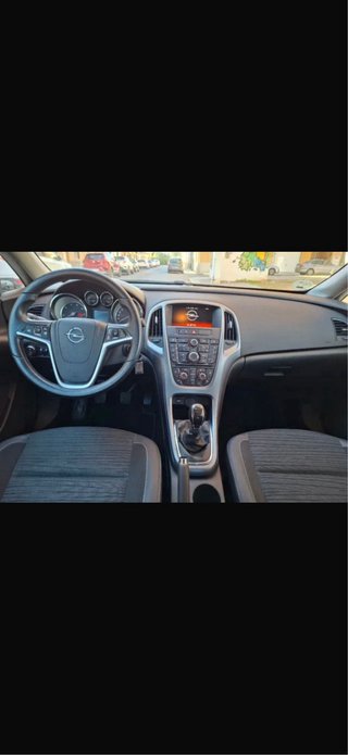 Opel Astra 2015