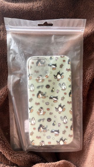 Funda Pingu Verde iPhone 14