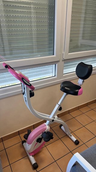 Bicicleta Estática Rosa Plegable
