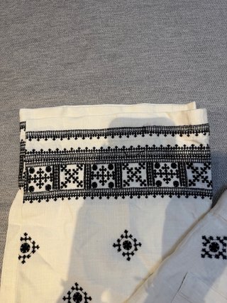 Pantalón Zara Crudo Bordado Negro Talla M