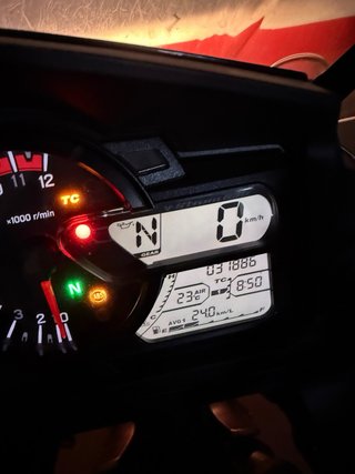Suzuki V-Strom Adventure Moto Negra/Plata