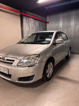 Toyota Corolla 2004