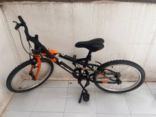 Bicicleta infantil DENBIKE casi nueva