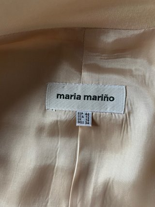 Traje crema elegante
