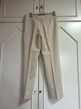 Traje crema elegante