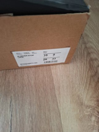 Zapatillas The North Face Negras y Blancas