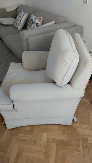 Sillón individual beige tela