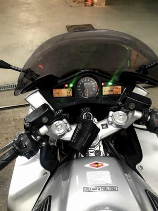Honda VFR 800  V-TEC ABS 2005 Plata