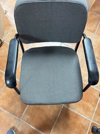 5 Sillas de Oficina con Reposabrazos