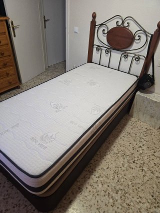 Canapé abatible  Colchón decente 90 cm Cabecero