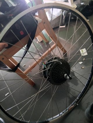 Rueda motor trasera bici eléctrica 250W 6 pines