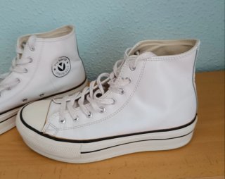 Zapatillas de plataforma blancas