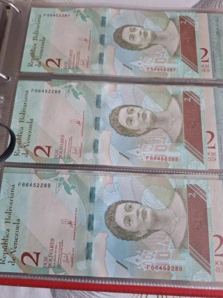 Lote 3 Billetes 2 Bolívares Venezuela SC correlati