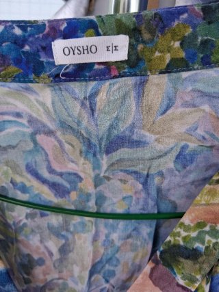 Vestido cruzado estampado Oysho