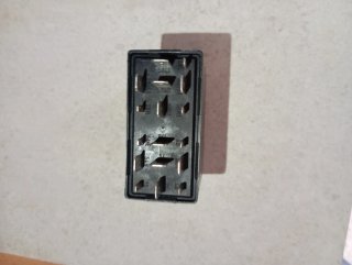 Relé Luces 387 Audi VW 4B0919471