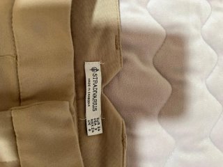 Pantalón de vestir Stradivarius beige