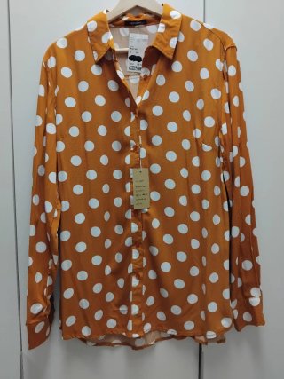 Camisa Kairuibao lunares color mostaza talla L