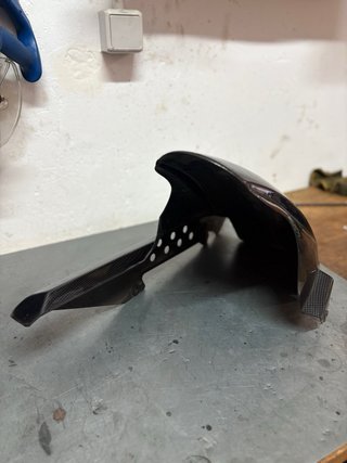 Guardabarros Puig Z750 Carbono