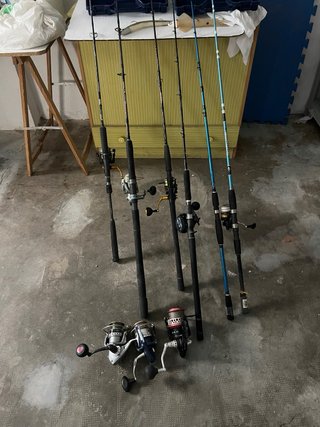 Lote de cañas de pesca
