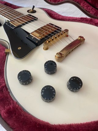 Guitarra Les Paul Custom ZURDA (estuche incluido)