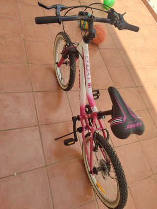 Bici niña 20 rosa y blanca