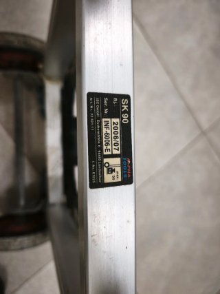 Carretilla de carga metálica