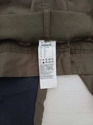 Pantaloni sportivi uomo taglia 42