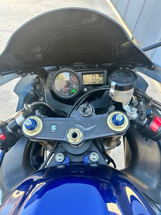 Suzuki GSXR 600 Azul y Blanca