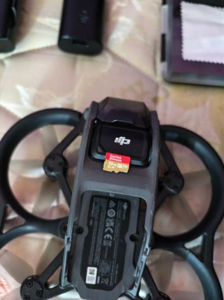 Dron DJI Avata con Accesorios y Mochila