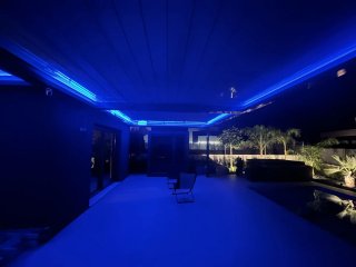 Pergola bioclimatica in metallo e alluminio
