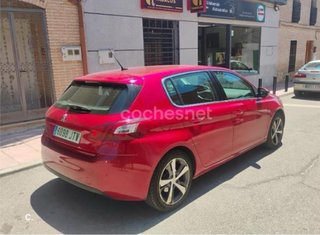 Peugeot 308 2016