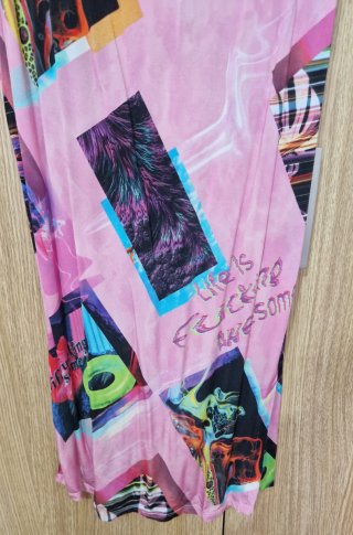 Vestido Midi Desigual Street Art Rosa | Slim Fit