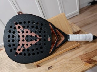 Pala de Padel Wilson Cupra Negra Bella.