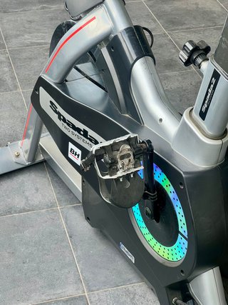 Bicicleta Estática BH Spada 2 Bluetooth