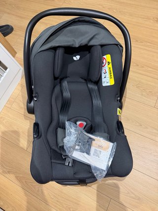 Lote Joie i-Snug y i-Base Sillita y Base