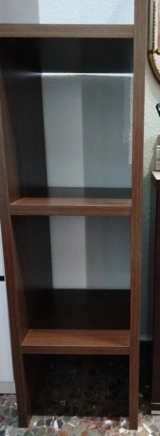 Mueble de televisión,50 euros ,estantería ,10 eur