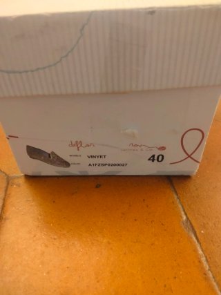 Zapatos dorados con purpurina