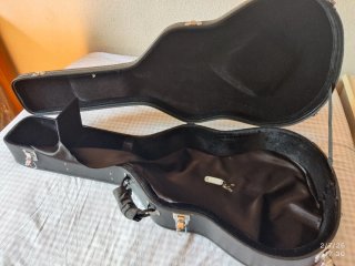 Guitarra "Juan Estruch" 4/4 con estuche rigido