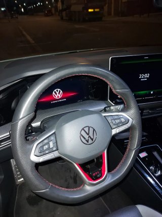 Volkswagen Golf 2025