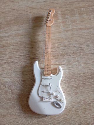Miniatura Guitarra Stratocaster Blanca