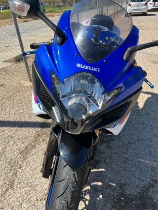 Suzuki GSXR 600 K7