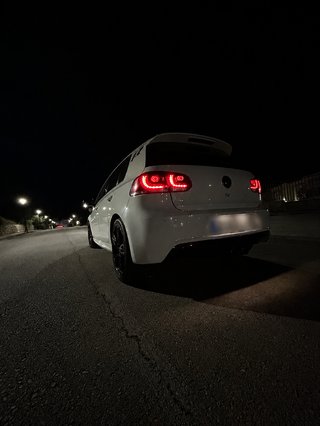 Volkswagen Golf VI R